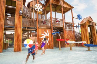 Gaylord_Paradise Springs Play Structure.jpg